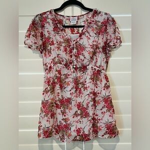 Floral print maternity shirt